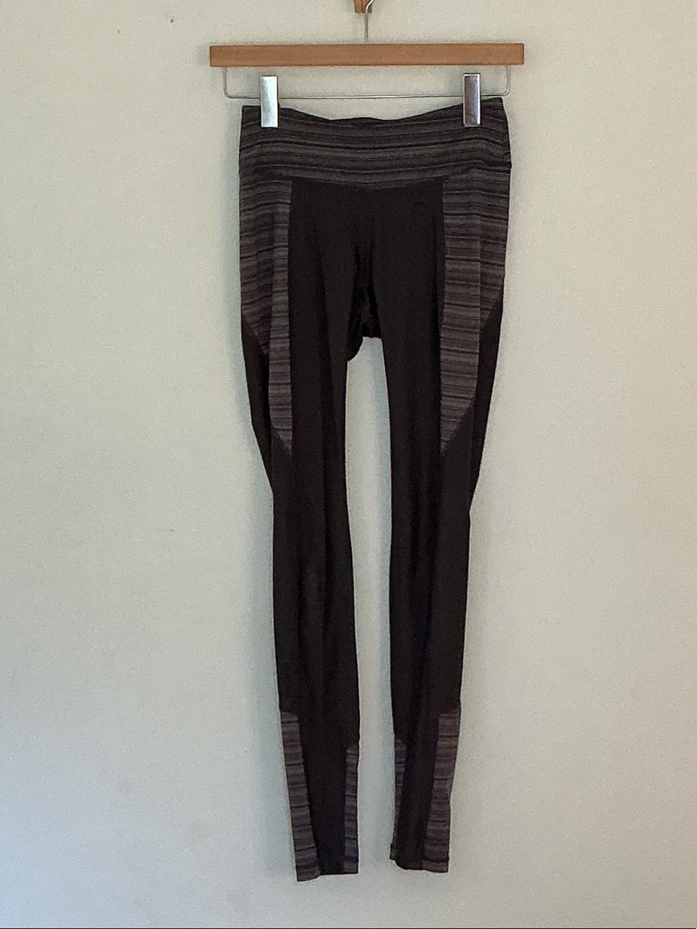 Head Black Leggings with Gray Striped Panels
